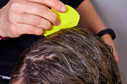 Why is this child at risk from her headlice treatment?