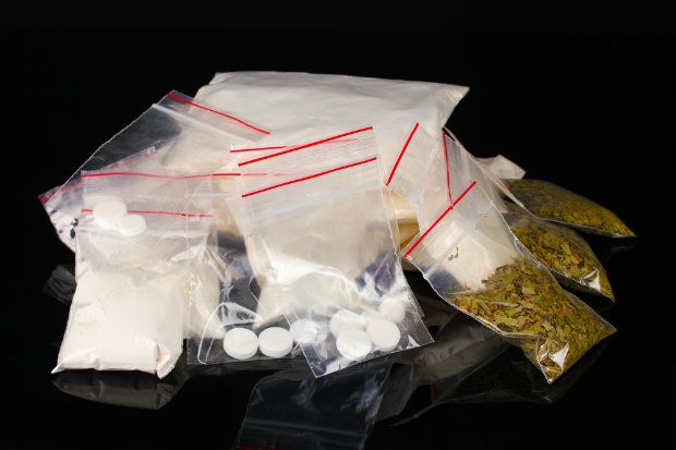 Opioid misuse: dependence, management and pharmacy services